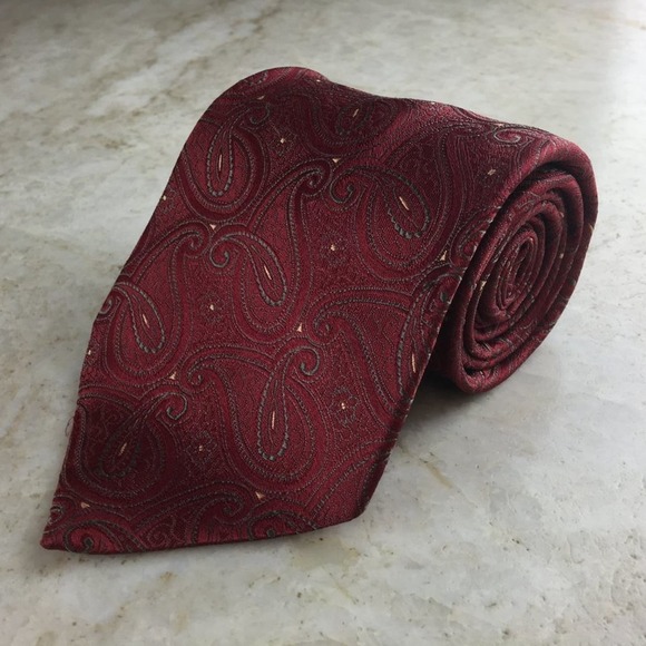 BERGAMO, NEW YORK, SILK TIE - Picture 9 of 10